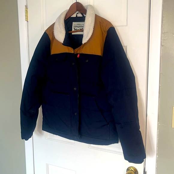 Levi's Men's Woodsman Sherpa Collar Puffer Jacket Small - Picture 2 of 8